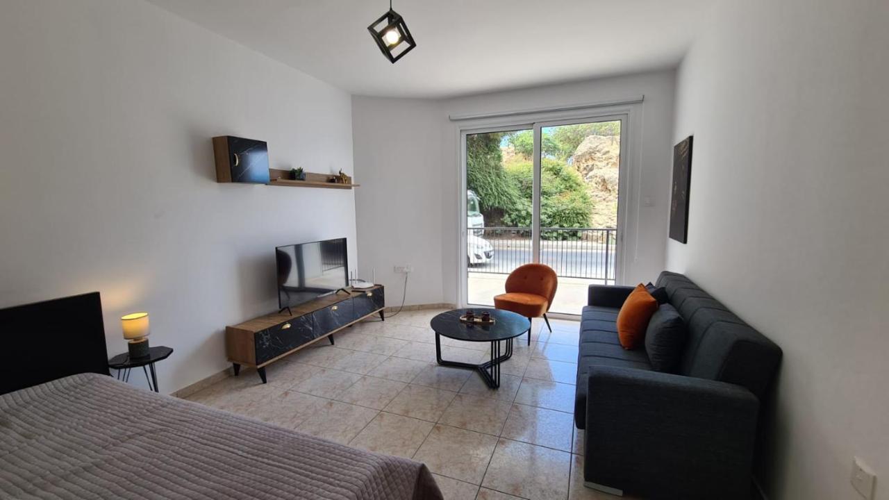 Laertis Apartments - By Imh Travel & Tours Paphos Luaran gambar
