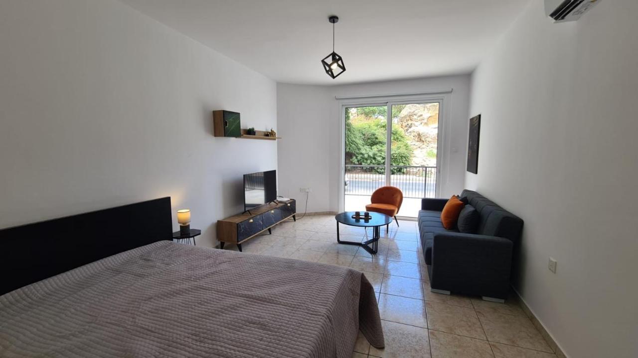 Laertis Apartments - By Imh Travel & Tours Paphos Luaran gambar