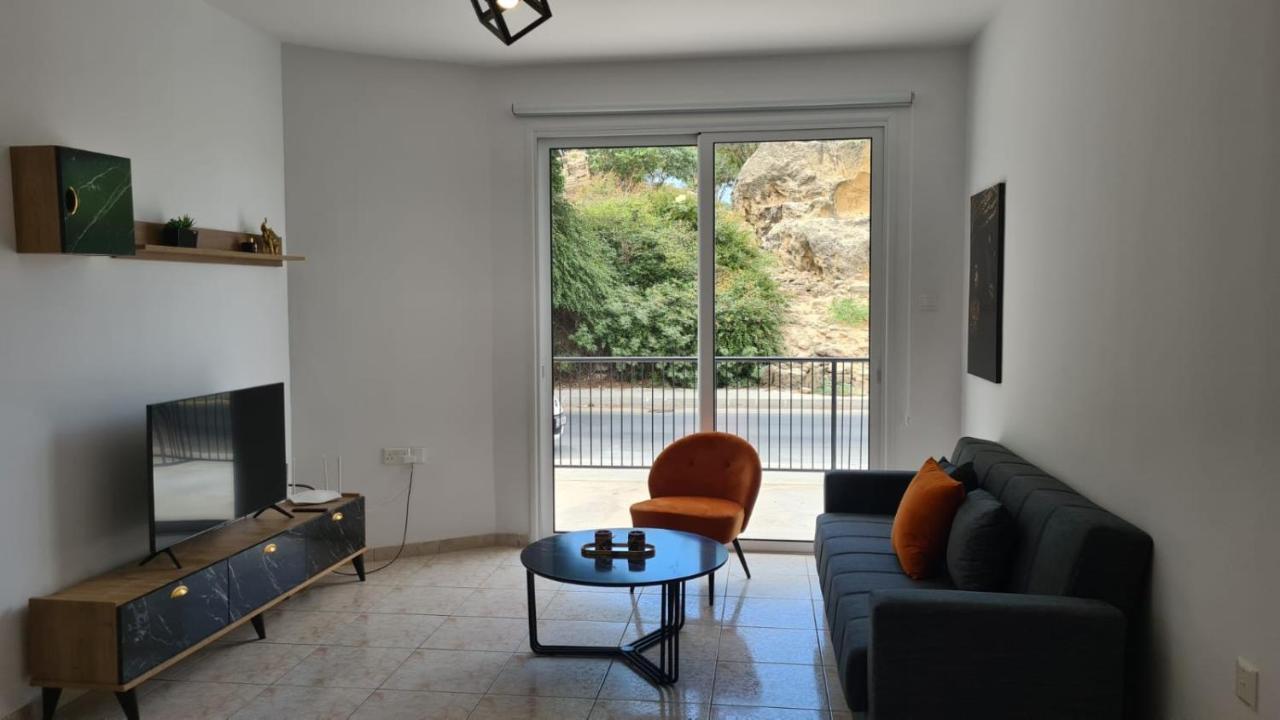Laertis Apartments - By Imh Travel & Tours Paphos Luaran gambar
