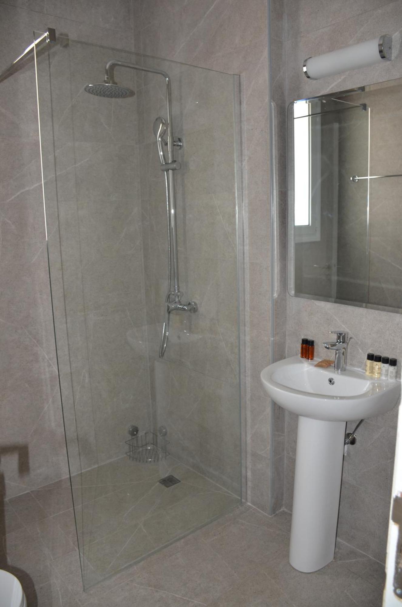 Laertis Apartments - By Imh Travel & Tours Paphos Luaran gambar