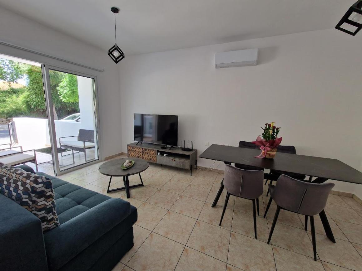 Laertis Apartments - By Imh Travel & Tours Paphos Luaran gambar