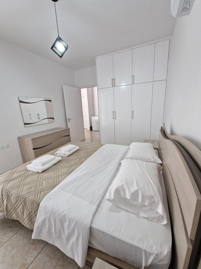 Laertis Apartments - By Imh Travel & Tours Paphos Luaran gambar