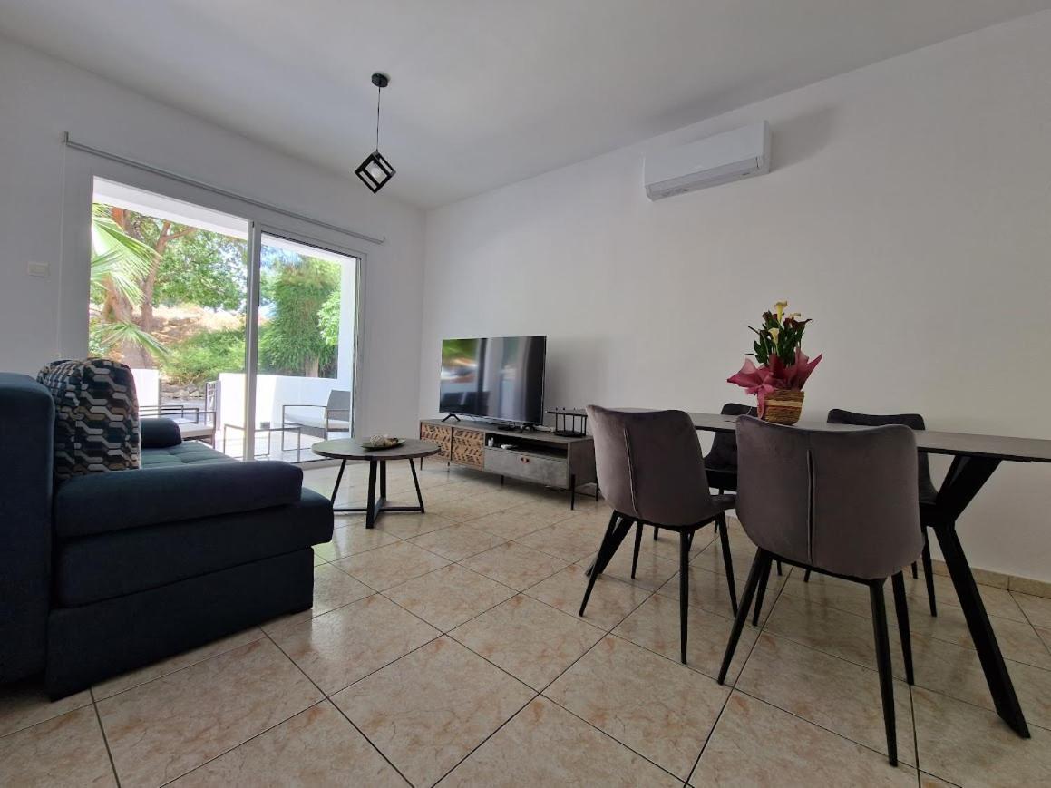 Laertis Apartments - By Imh Travel & Tours Paphos Luaran gambar