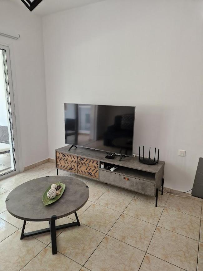 Laertis Apartments - By Imh Travel & Tours Paphos Luaran gambar