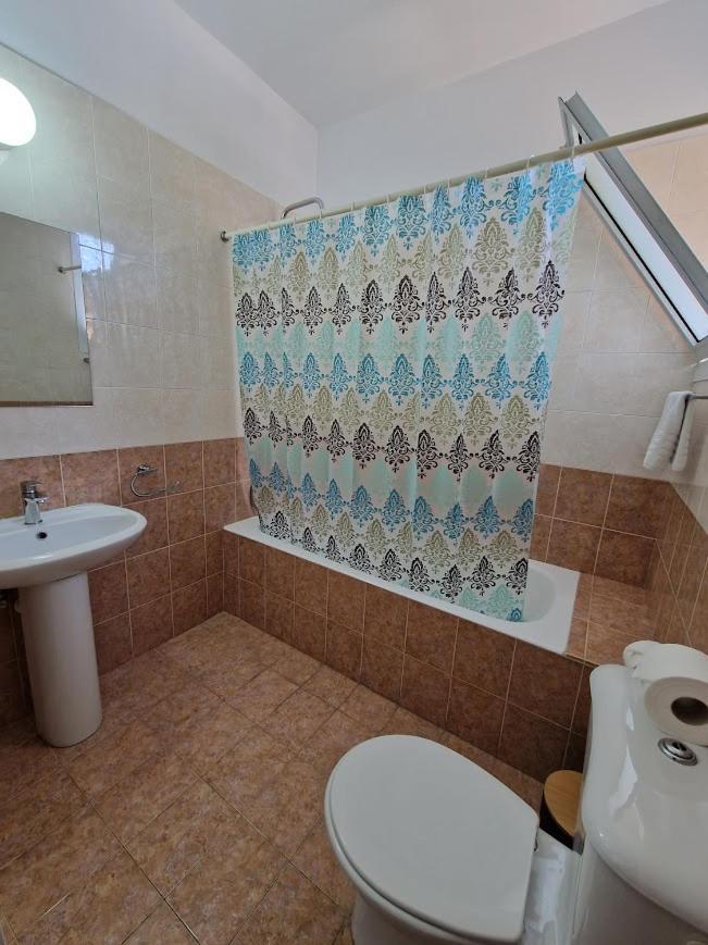 Laertis Apartments - By Imh Travel & Tours Paphos Bilik gambar